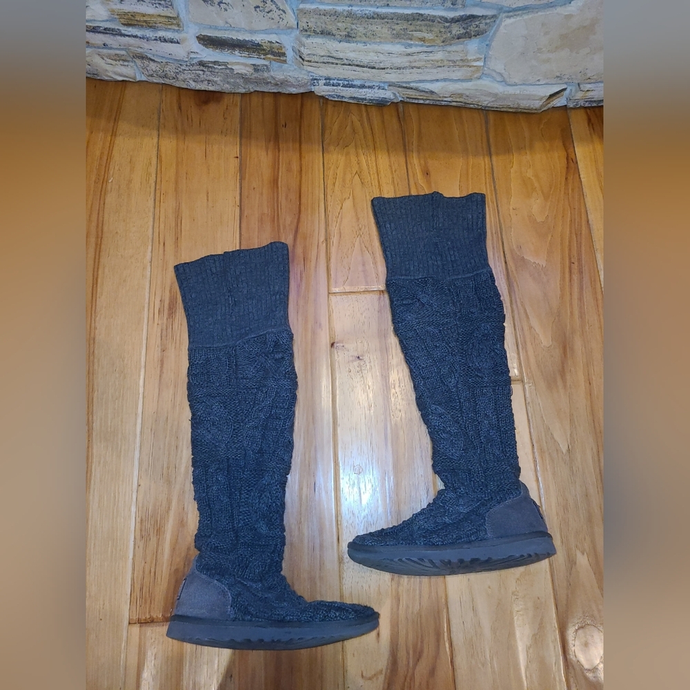 UGG Over-the-Knee Twisted Cable Knit Sweater Foldover Sock Dark Gray Boots 9 - Picture 4 of 10